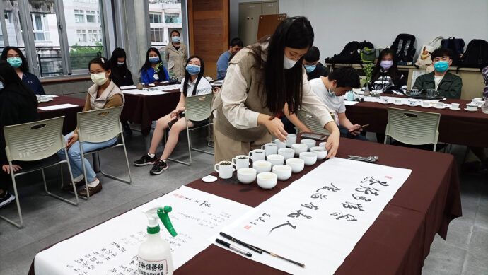 漢光教育基金會於宜蘭大學開設華人生活美學課程。(圖/樊德惠攝)