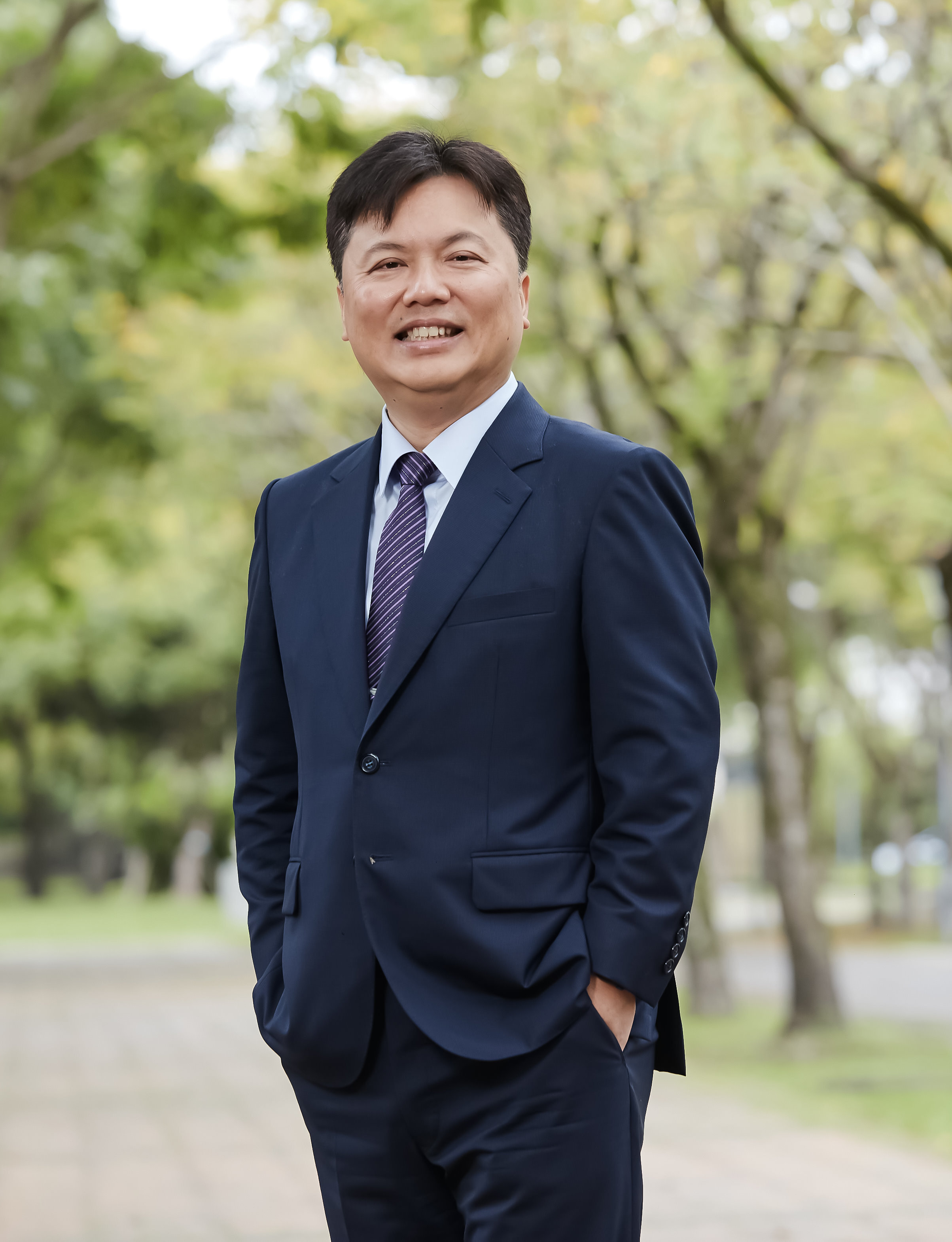 陳威戎校長