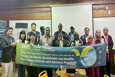 國立宜蘭大學展現衛星物聯網在林業創新成果 驚豔農業部暨亞非農村發展組織參訪團圖片